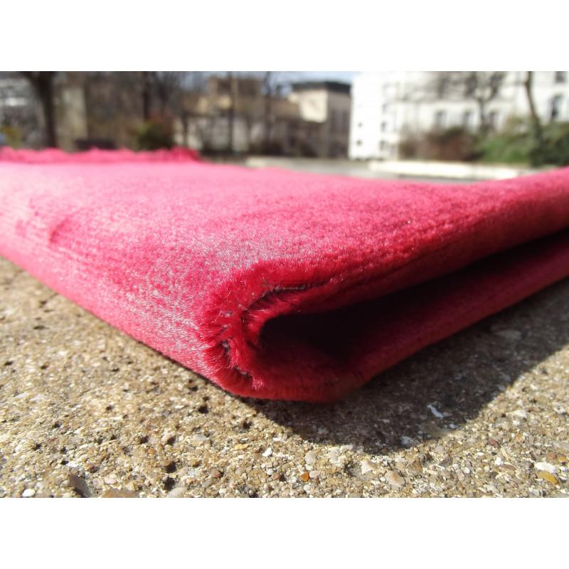 Tapis de Prière Velours Luxe couleur unie - ROUGE PASTEL disponible chez Al - imen